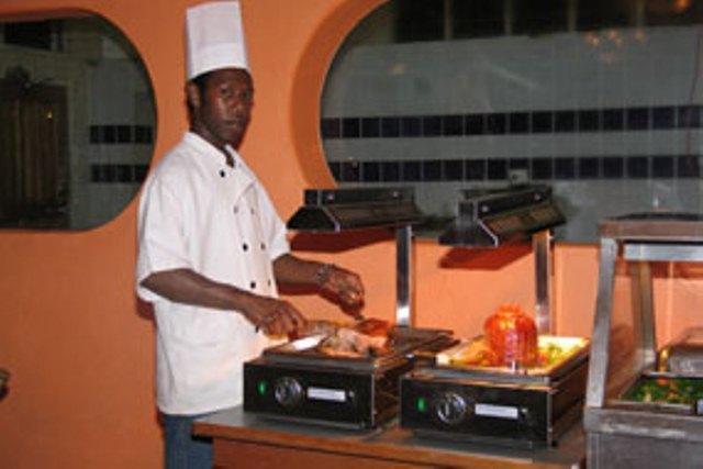 Honiara Hotel Екстериор снимка
