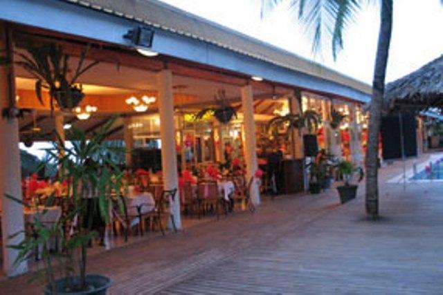 Honiara Hotel Екстериор снимка