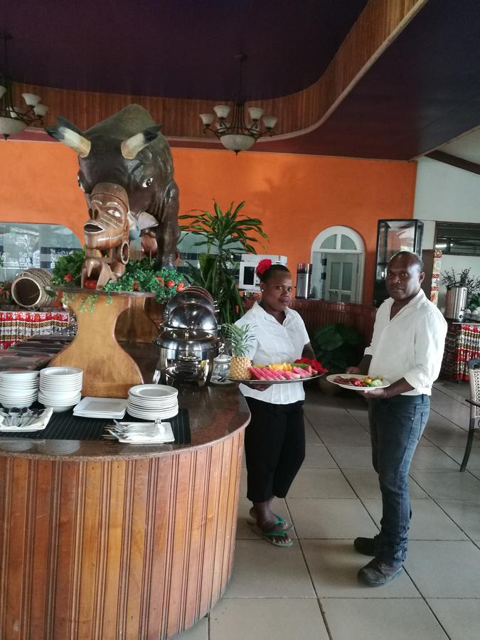 Honiara Hotel Екстериор снимка
